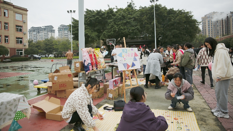 文化周|共享閑置，“集市”行樂，四川海蓉開展愛心集市公益活動